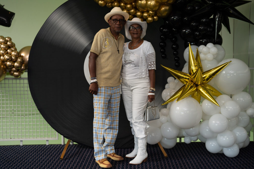 C&B Couple – Earthtones