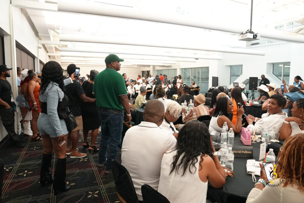 C&B Table Guest – Watermarked